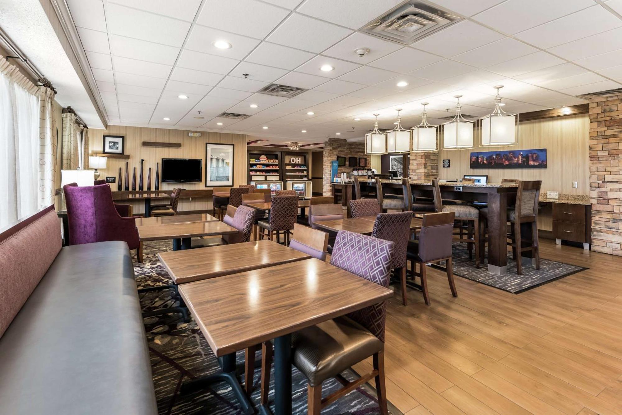 Hampton Inn Columbus I-70E/Hamilton Road Exterior foto